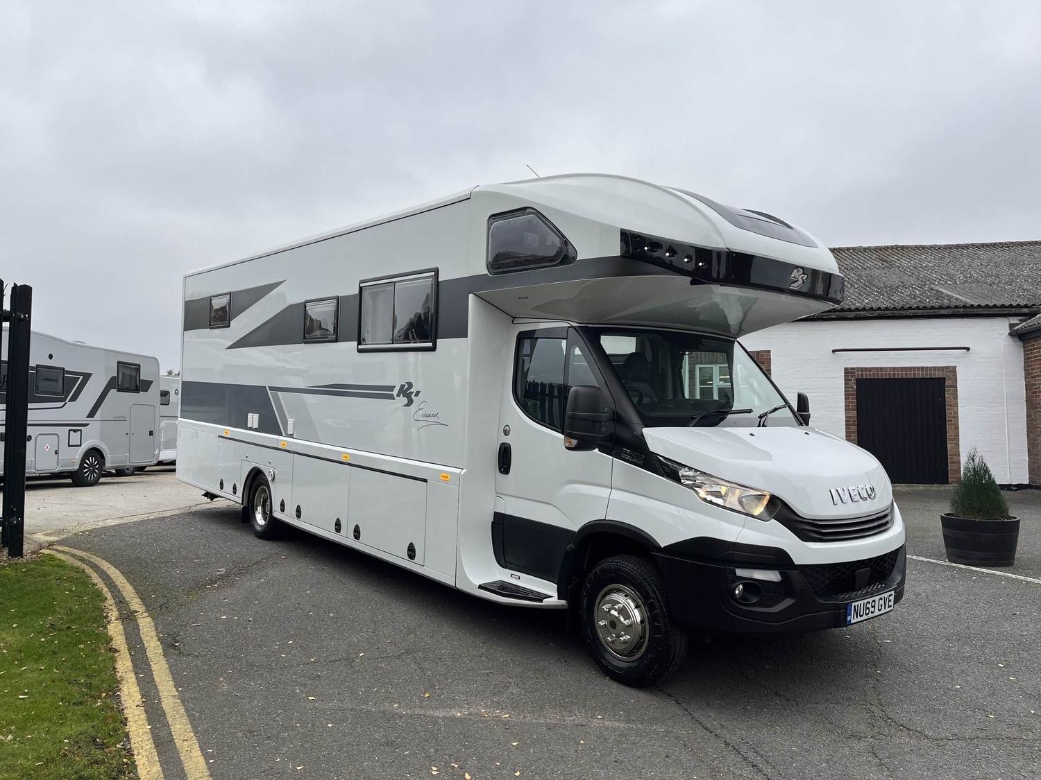 RS , 4 Berth, (2019) Motorhome image